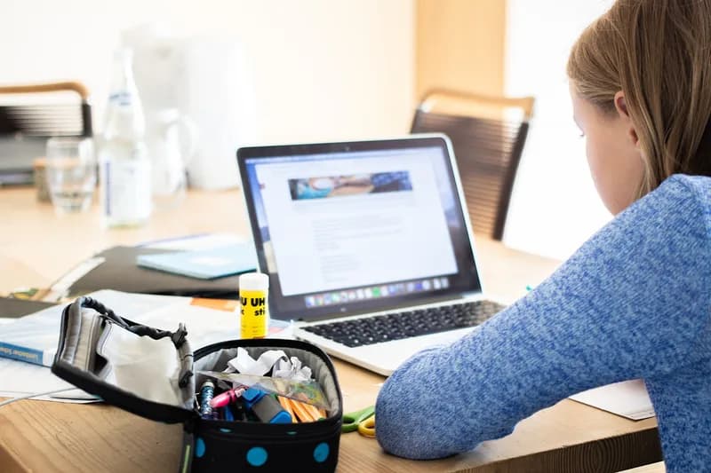 Mix of online, classroom learning is the future of education